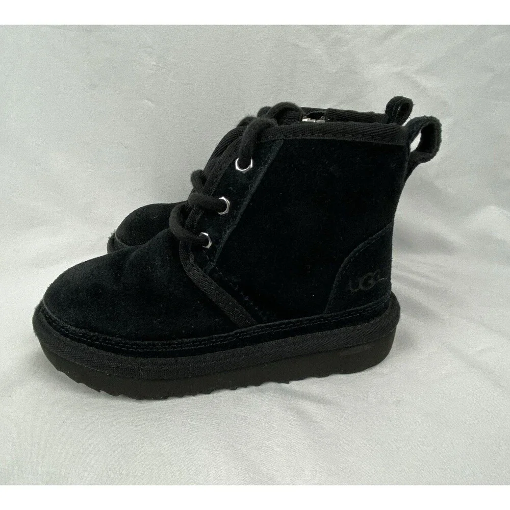 UGG Neumel II Chukka Boot Toddler Size 10 Black Suede Side Zip Water Repel‎ $105